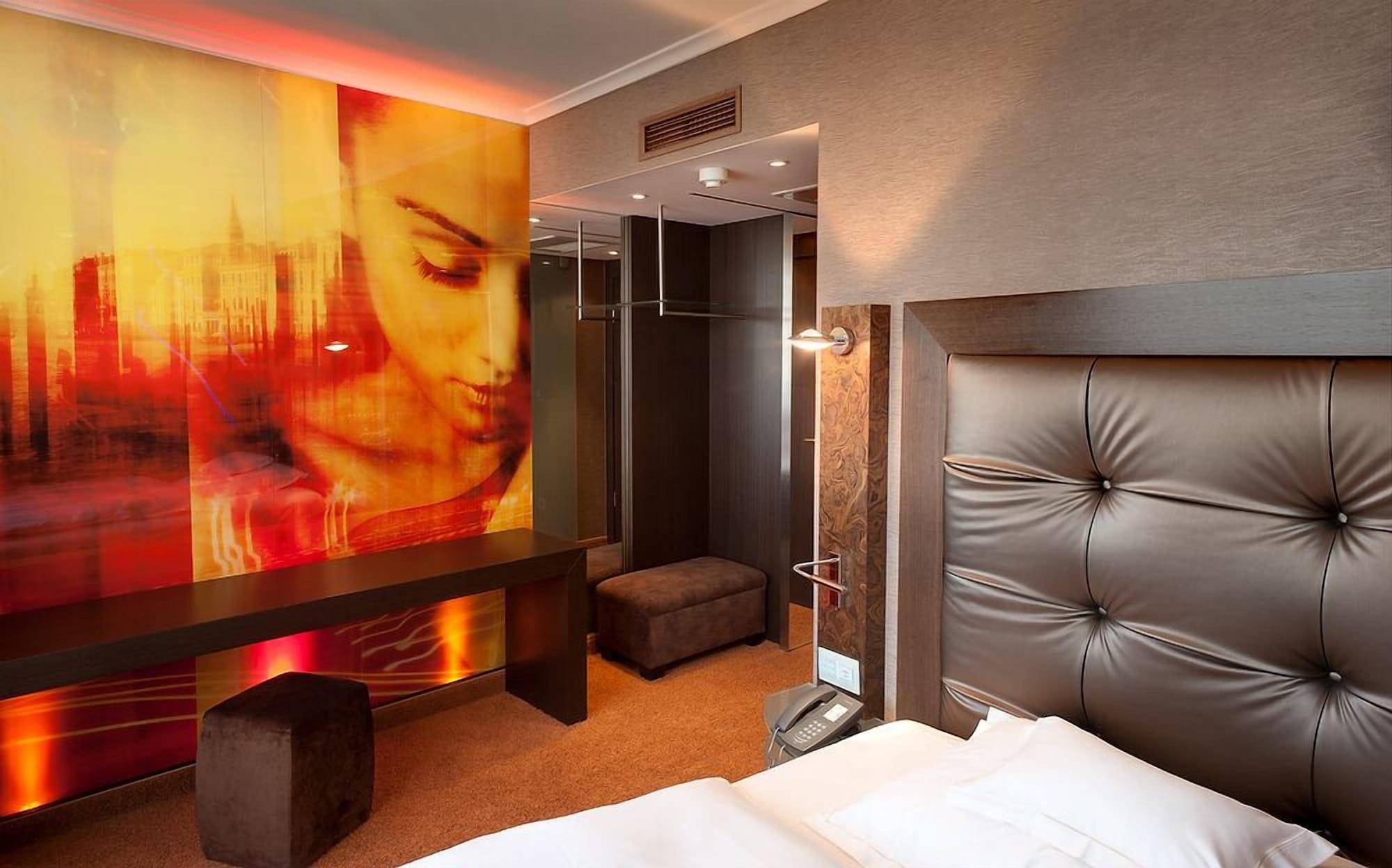 Savoy Hotel Кьолн Екстериор снимка